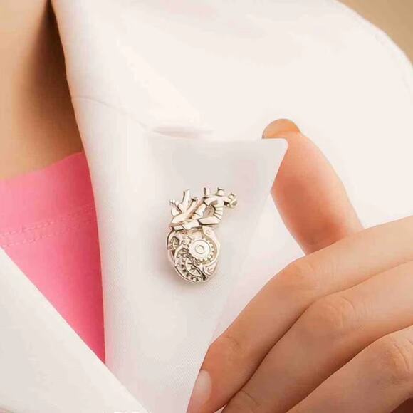 Cardiologist Heart Doctor MEdical Pins 208-9-2 - Picture 3 of 3